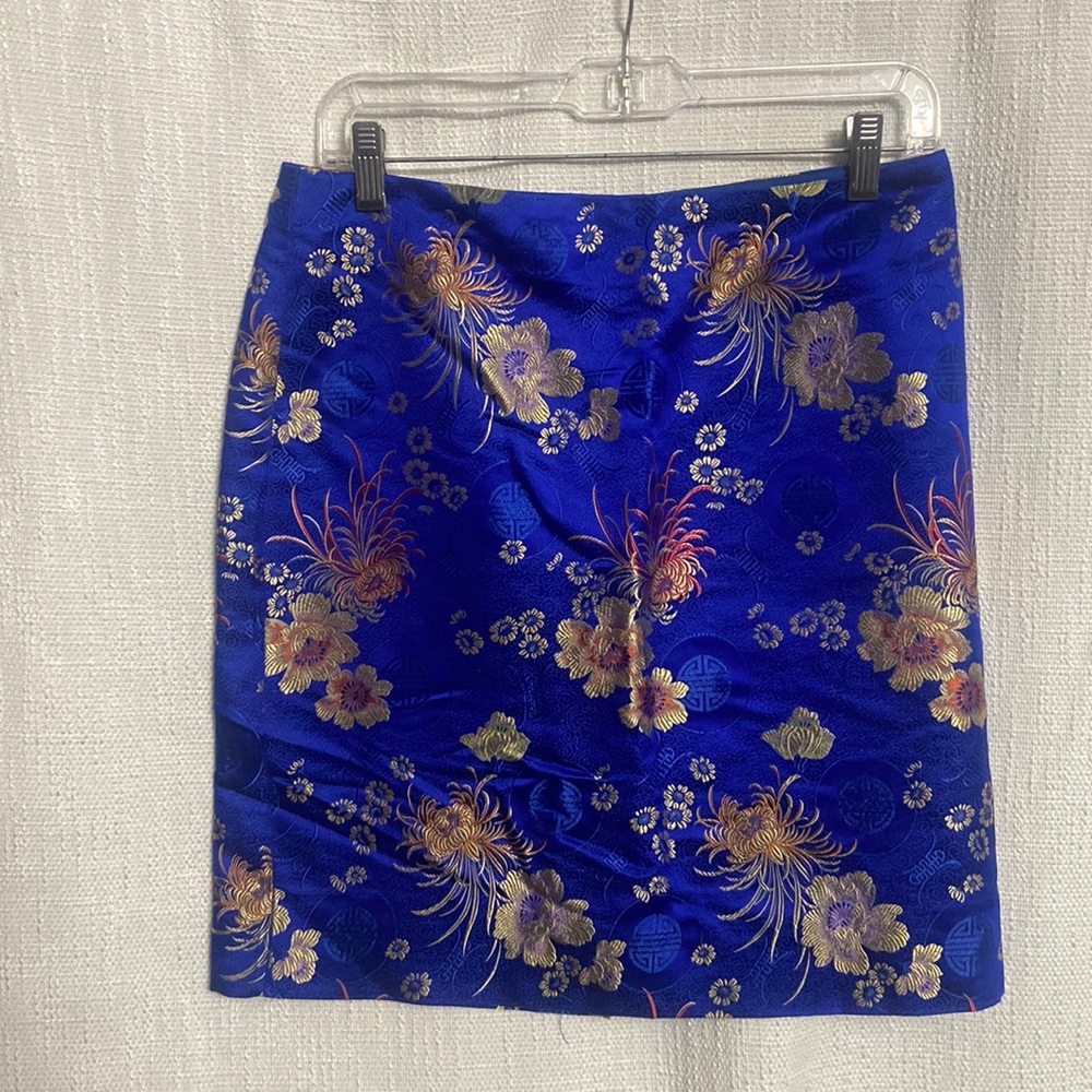 Mini skirt, size 6